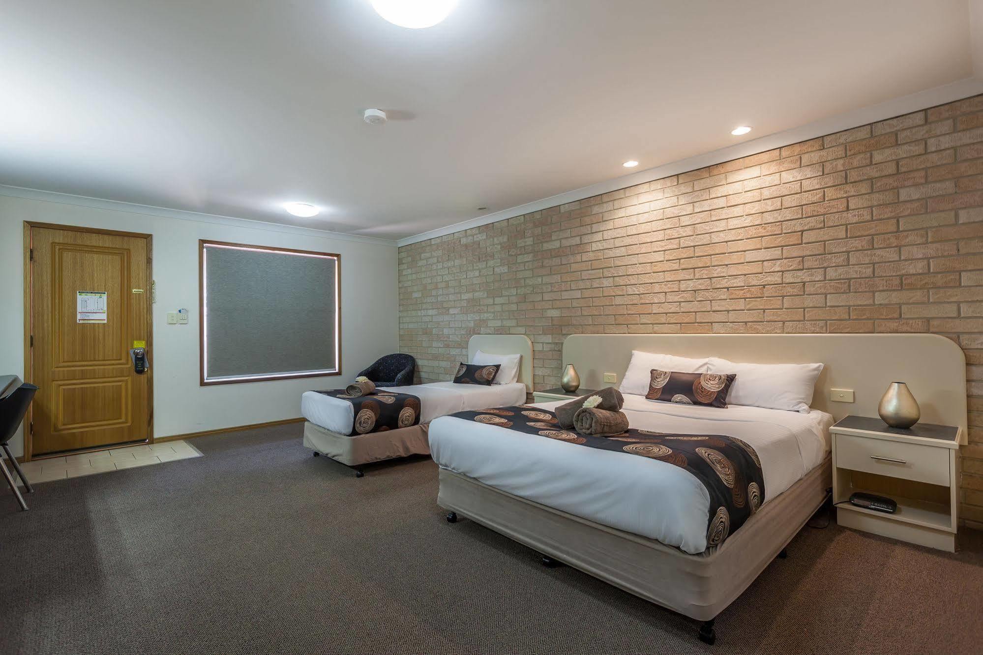 Clifford Gardens Motor Inn Toowoomba Exterior photo