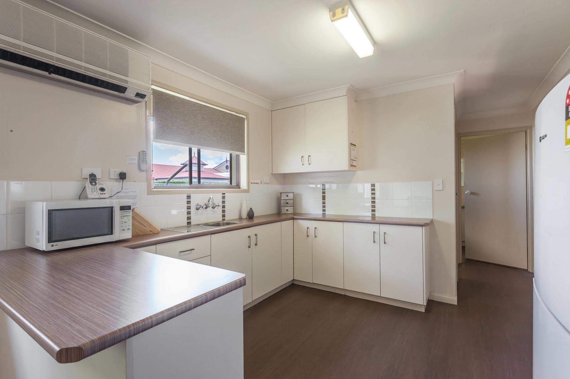 Clifford Gardens Motor Inn Toowoomba Exterior photo